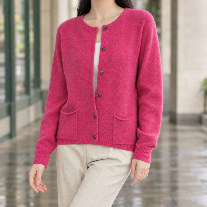 Women's Carina-Mae Pocket Cardigan in Black | Invictora.com