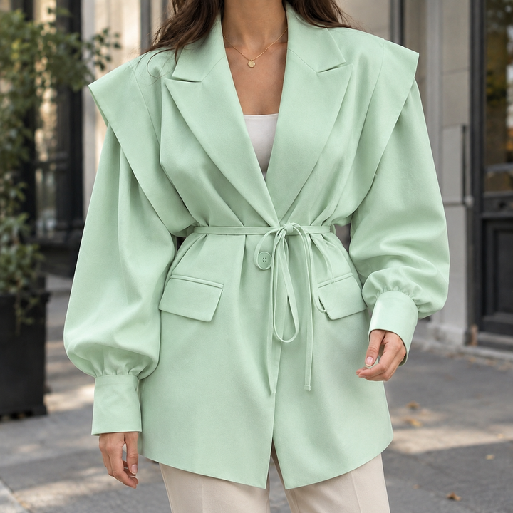Women's Valentina-Claire Sculpted Jacket in White | Invictora.com