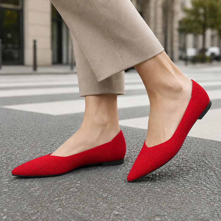 Women's Bolzano Ribbed Pumps in Black | Invictora.com