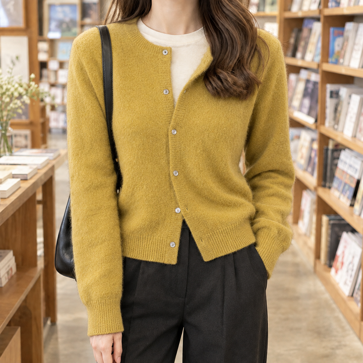 Women's Augustine Round Neck Cardigan in Black | Invictora.com