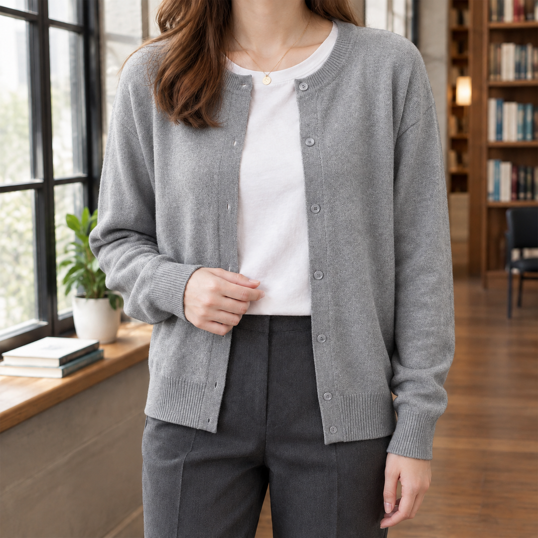 Women's Liliane-Belle Button Front Cardigan in Black | Invictora.com