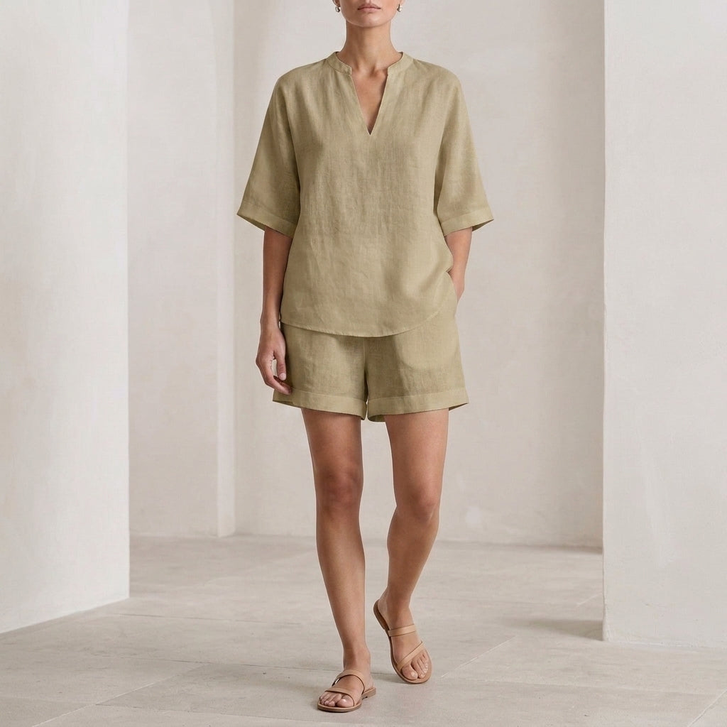 Women's Alessia Relaxed Set in White | Invictora.com