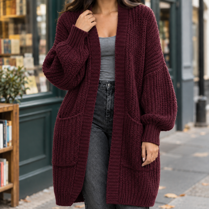 Women's Agnes-Faye Chunky Cardigan in Green | Invictora.com