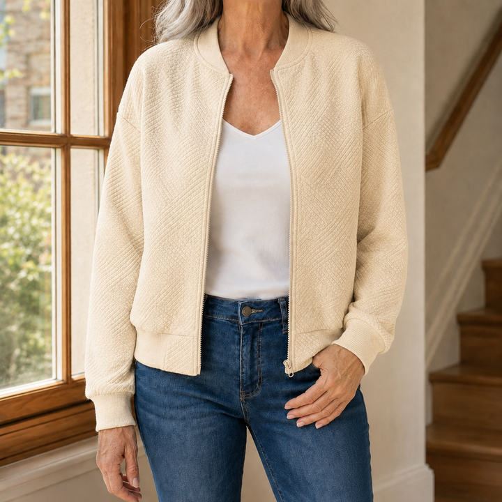Women's Estella Textured Jacket in Light Gray | Invictora.com