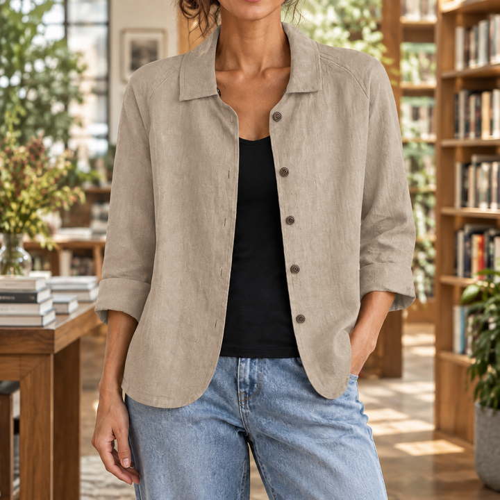 Women's Mabel-Jade Relaxed Blazer in Red | Invictora.com
