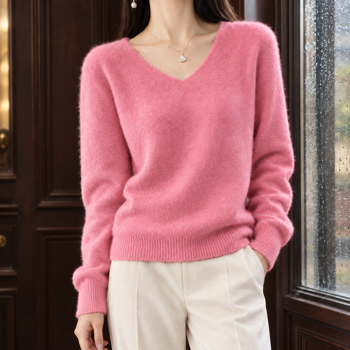 Women's Imogen-Mae V-Neck Sweater in Light Beige | Invictora.com