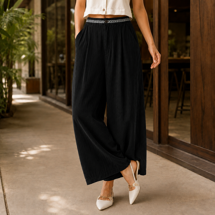 Women's Valeria Wide Leg Pants in Off White | Invictora.com