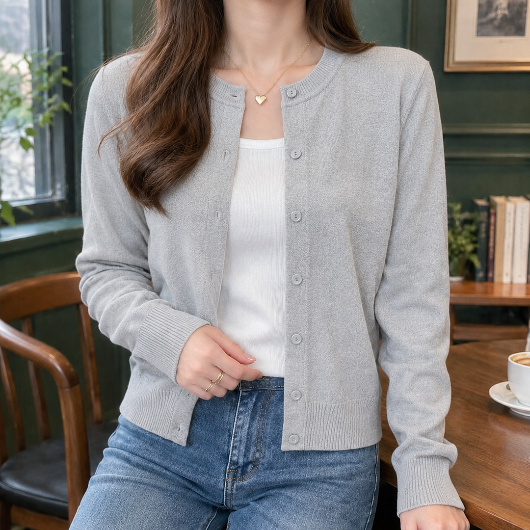 Women's Perla-Rae Fine Knit Cardigan in Black | Invictora.com