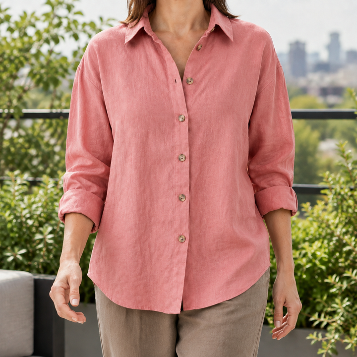 Women's Brigitte-Marie Relaxed Shirt in Black | Invictora.com