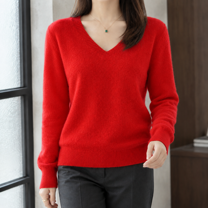 Women's Natalie V-Neck Sweater in Black | Invictora.com