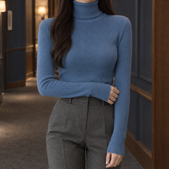 Women's Perpetua-Pearl Ribbed Sweater in White | Invictora.com