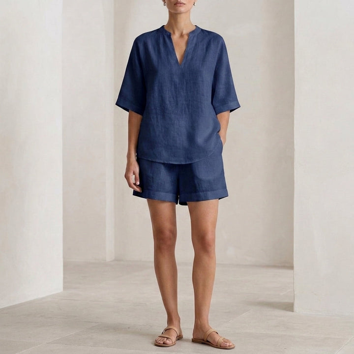 Women's Alessia Relaxed Set in White | Invictora.com