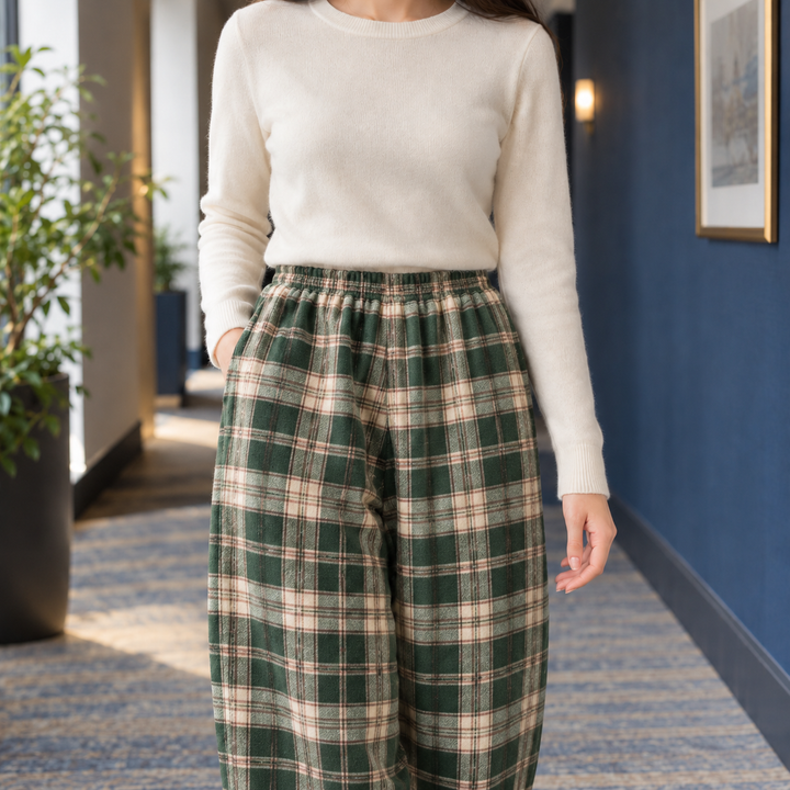 Women's Sylvaine-Jane Straight Leg Pants in Plaid Black | Invictora.com