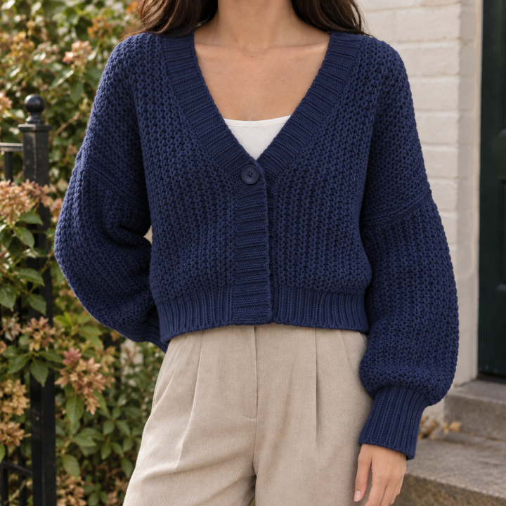 Women's Hildegarde-Mae Chunky Cardigan | Invictora.com