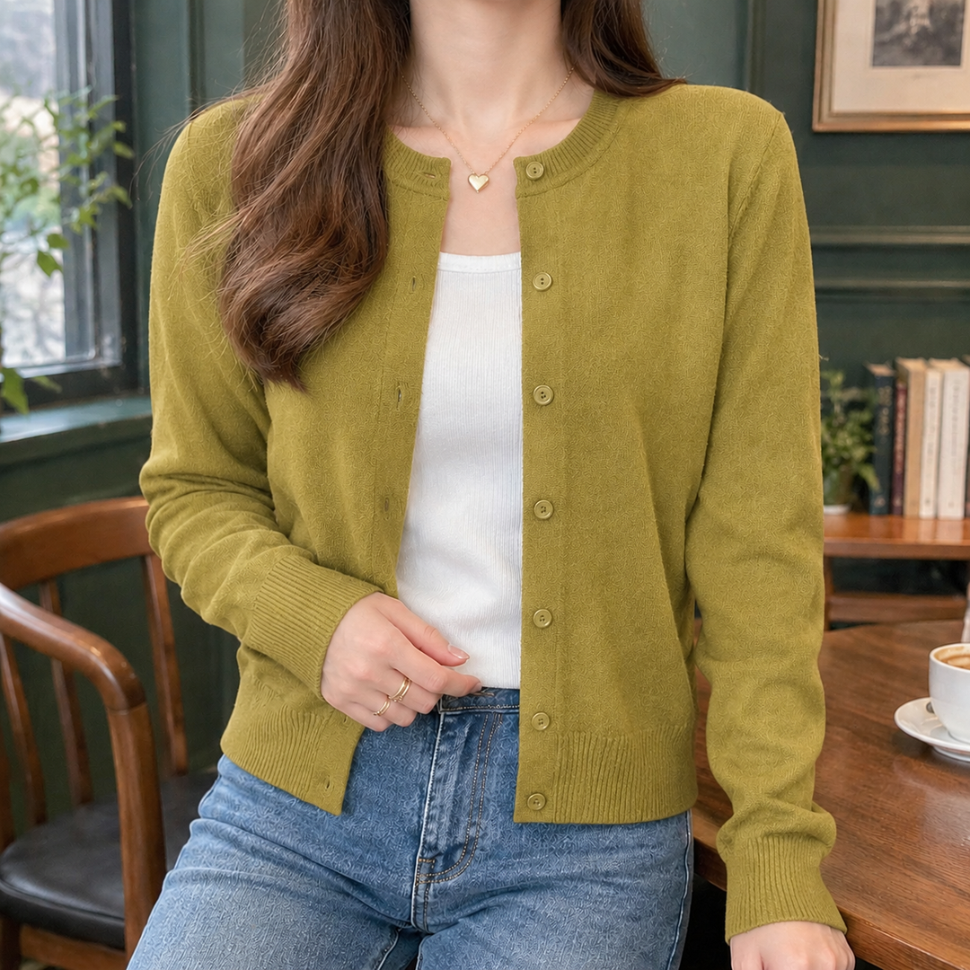 Women's Perla-Rae Fine Knit Cardigan | Invictora.com