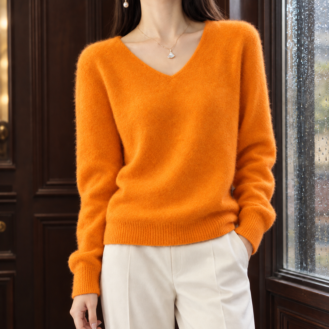 Women's Imogen-Mae V-Neck Sweater | Invictora.com