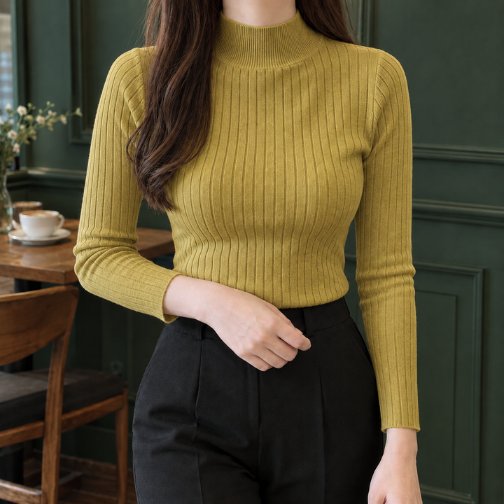 Women's Magdalena-Mae Mock Neck Top | Invictora.com
