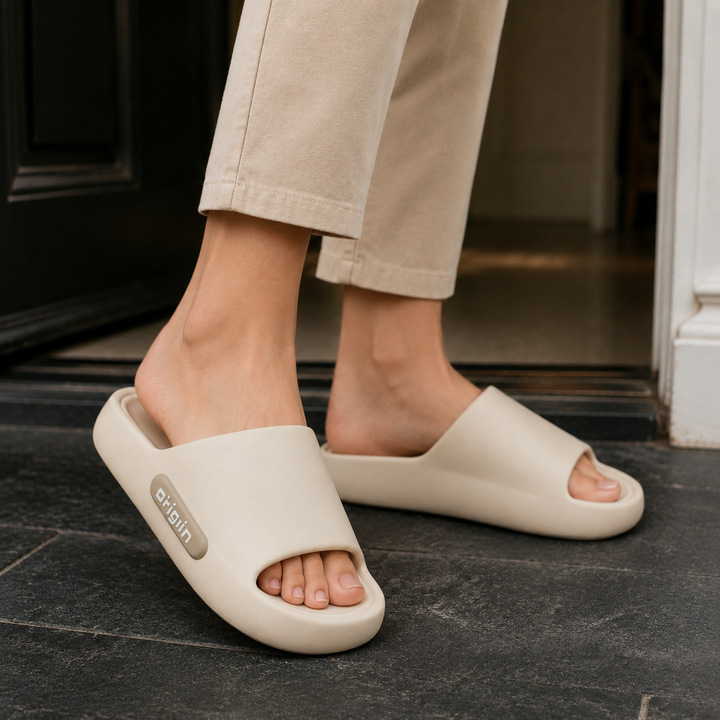 Women's Cagliari Cushioned Slides in Green | Invictora.com
