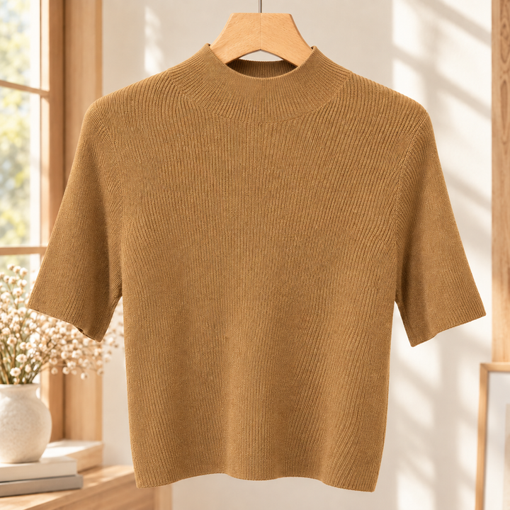 Women's Quinn Mock Neck Top | Invictora.com