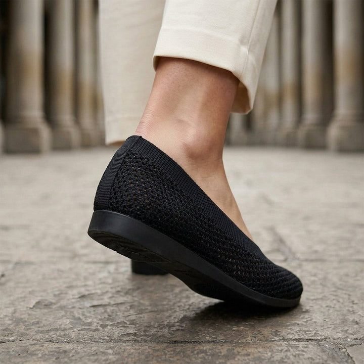 Women's Vicenza Knit Flats product image | Invictora.com