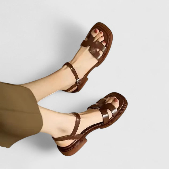 Women's Barolo Leather Sandals in White | Invictora.com