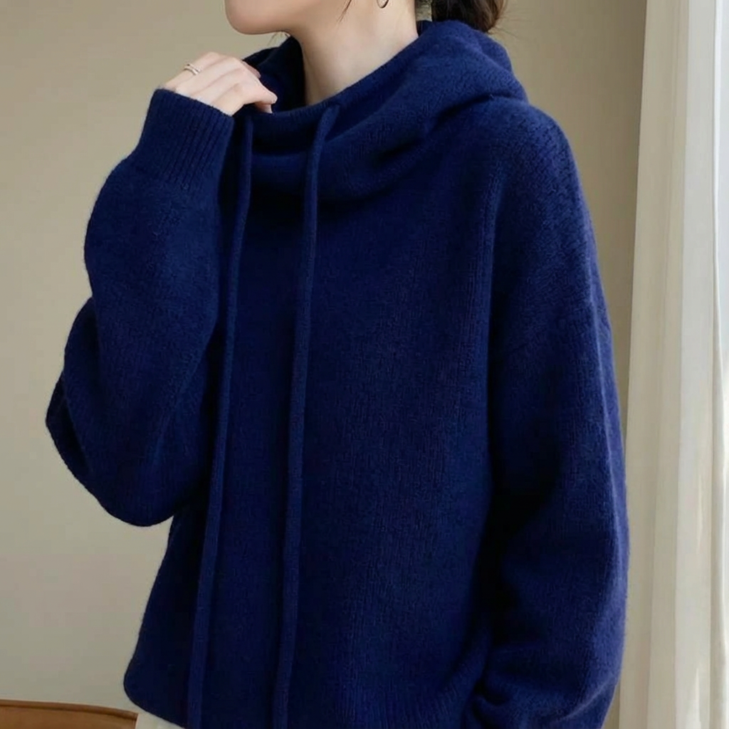 Women's Luna Merino Knit Hoodie in Oatmeal | Invictora.com
