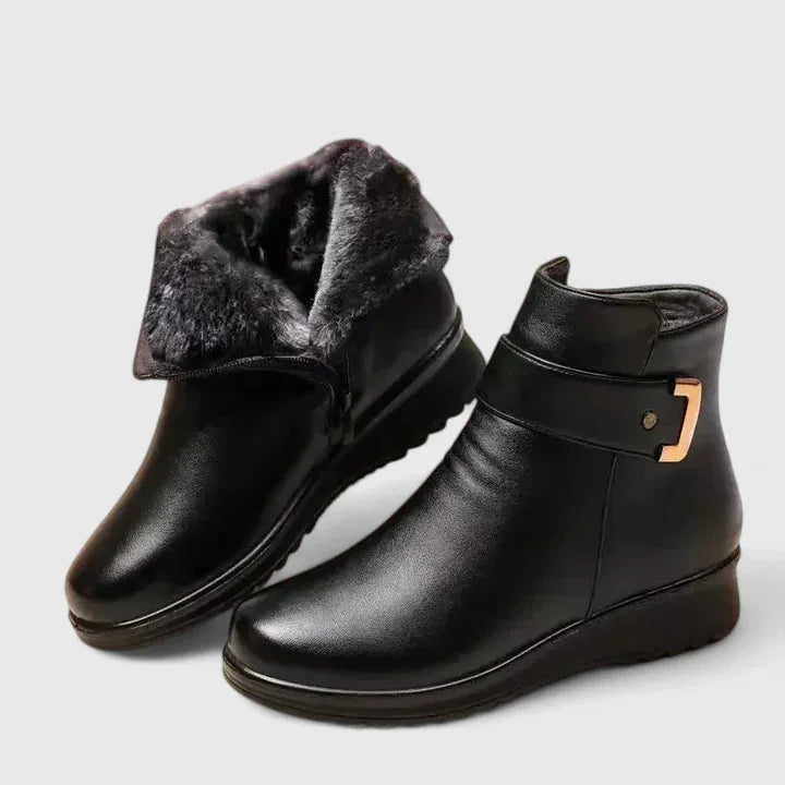 Women's Faux Leather Side Zip Ankle Boots – Fur Lining