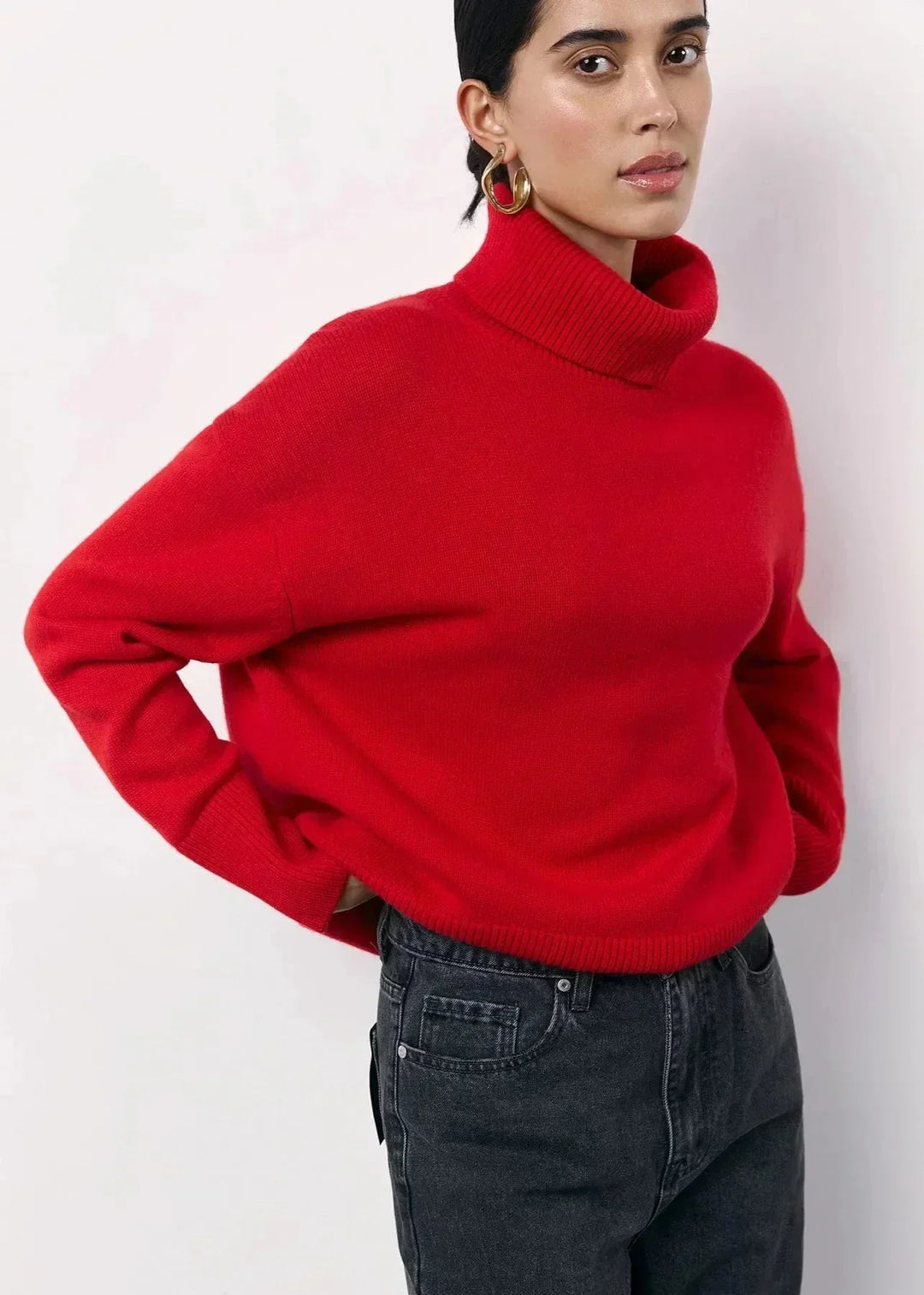 Women's Jumper – Oversized Roll-Neck Knit