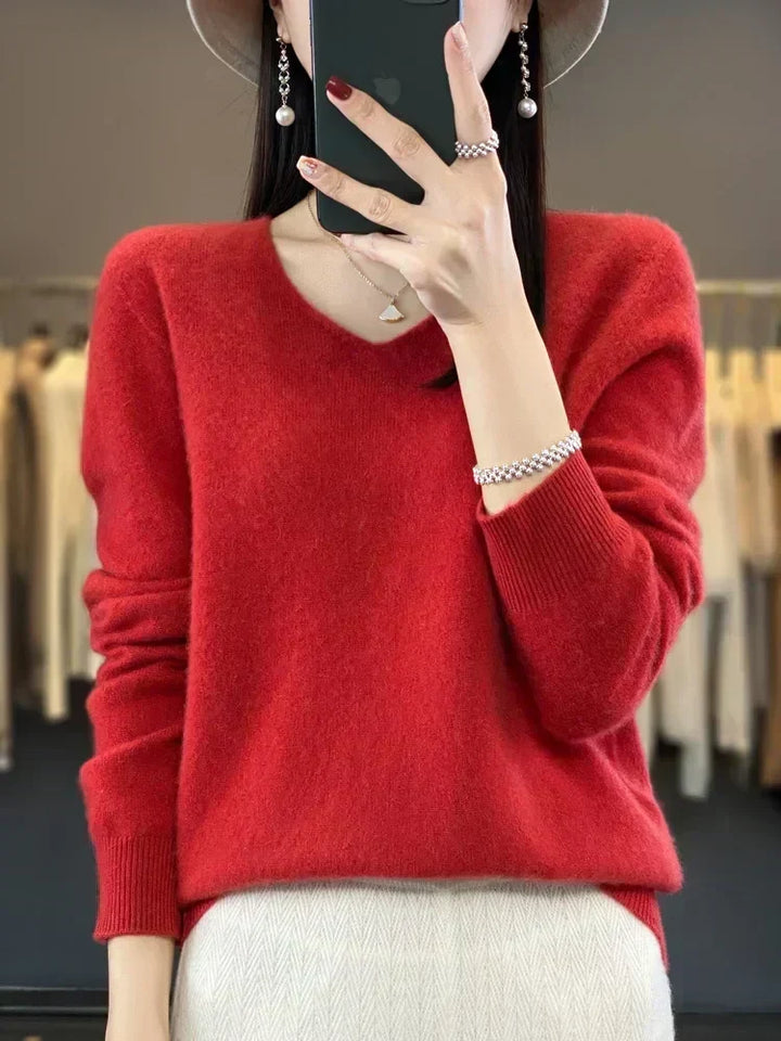 Women's Jumper – Relaxed-Fit V-Neck Knit