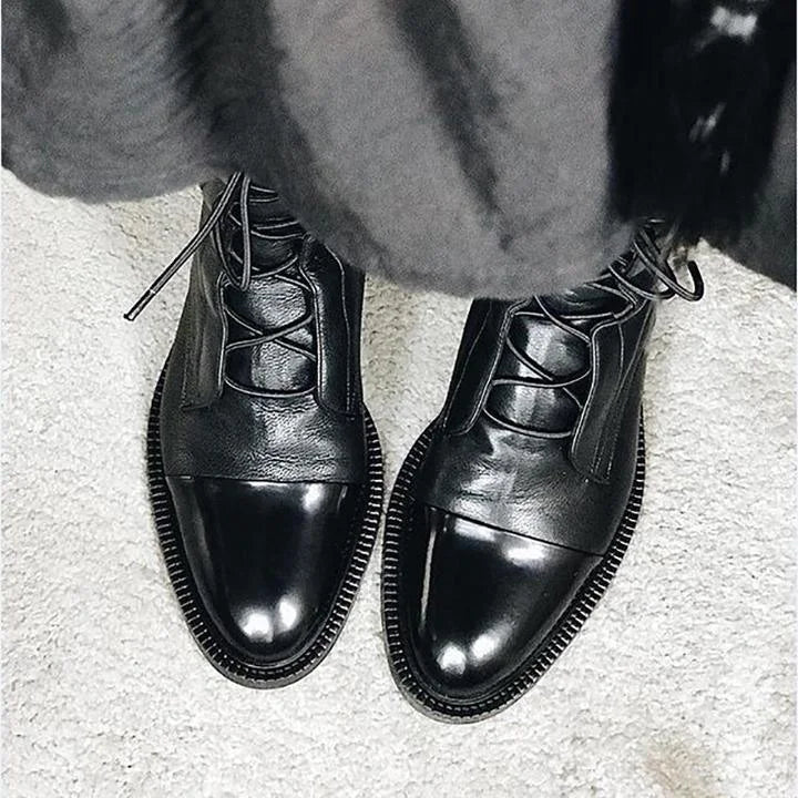 Women's Black Leather Heeled Pointed-Toe Boots – Lace-Up Cap-Toe Design