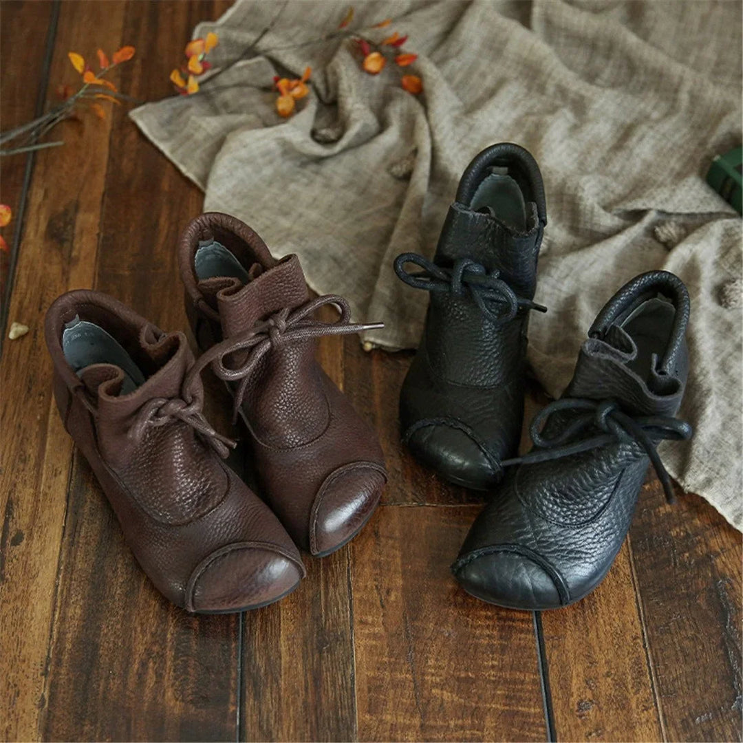 Women's Comfort Leather Ankle Boots – Fuzzy Lining And Lace-Up Closure
