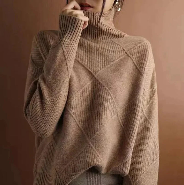 Women's Diamond-Pattern Knit Sweater – Turtleneck And Ribbed Cuffs