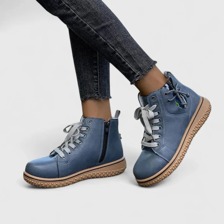 Women's Faux Leather Lace-Up Ankle Boots – A Chunky Ridged Sole
