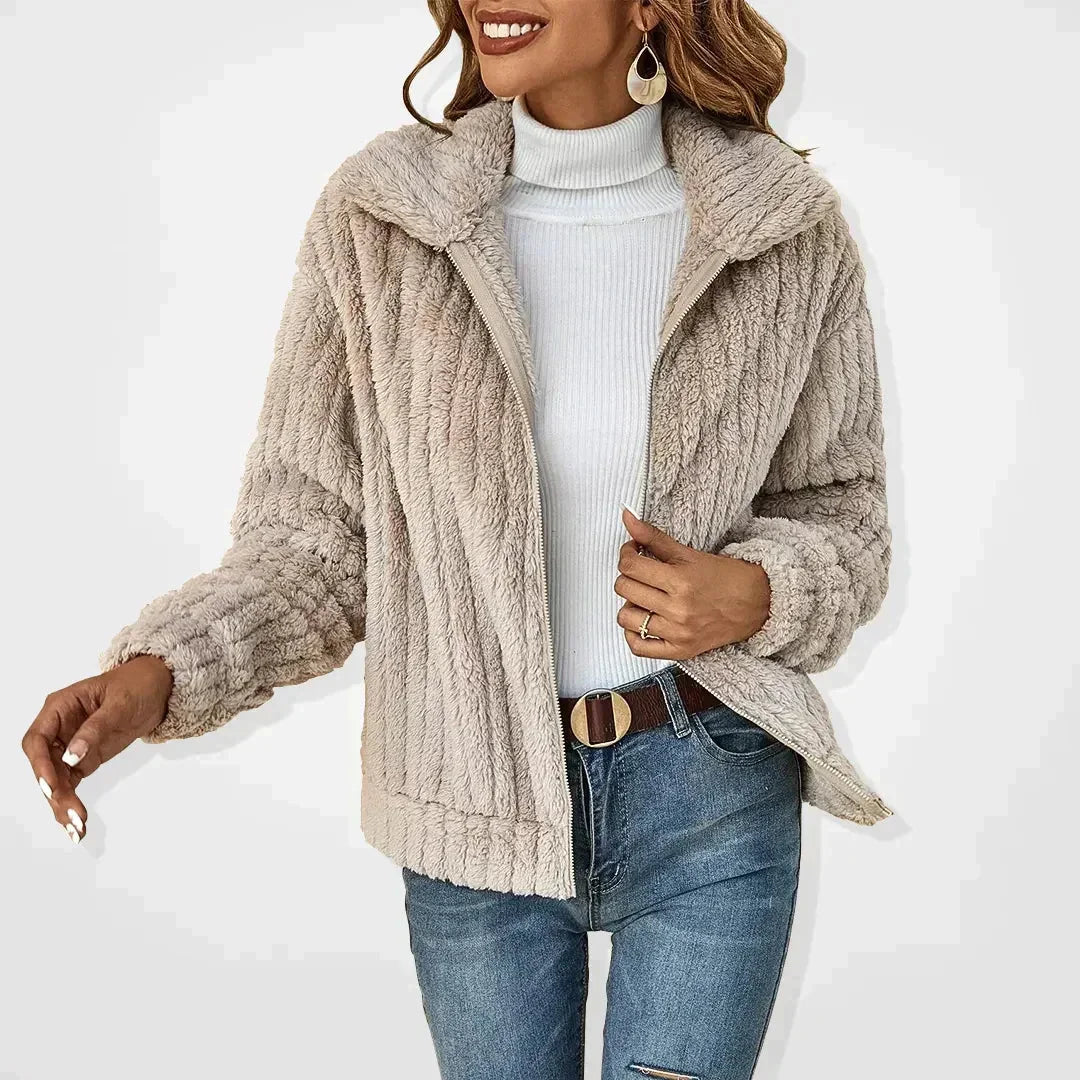 Women's Fluffy Relaxed-Fit Fleece Jacket – Collared Full-Zip Long-Sleeve Design
