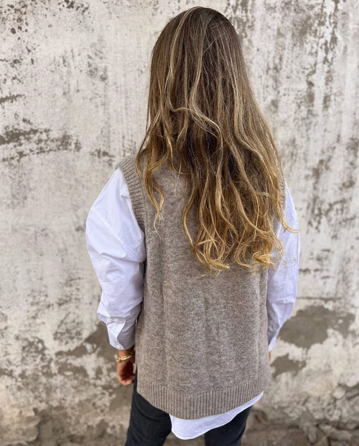 Women's Knitted Vest – Oversized V-Neck