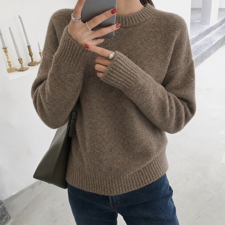 Women's Jumper – Oversized Fluffy Knit