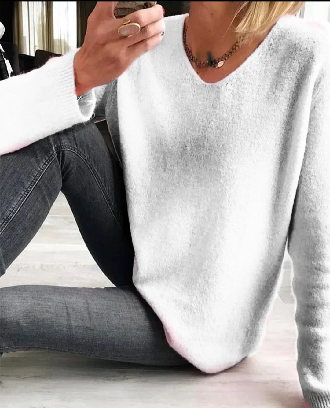 Women's Relaxed Fit Knit Sweater – V-Neck Long-Sleeve Design