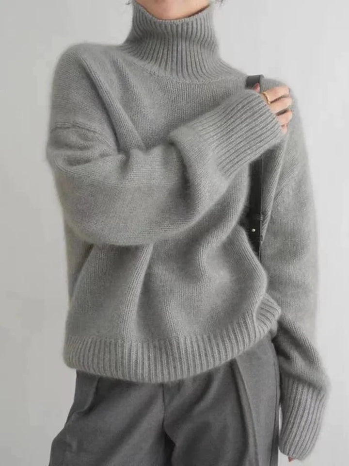 Women's Relaxed-Fit Long-Sleeve Knit Sweater – Turtleneck And Ribbed Cuffs