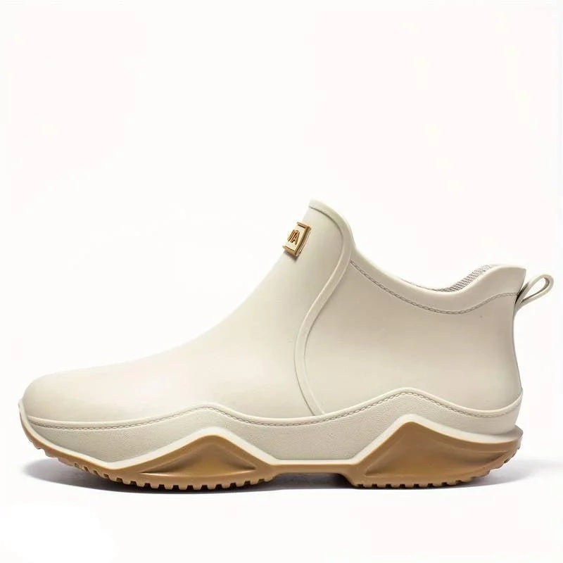 Women's Comfort Boots – Pull-On Tab And Contrast Sole