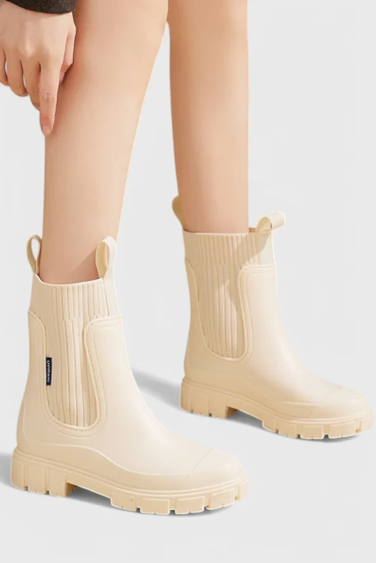 Women's Rubber Chelsea Boots – Ribbed Knit Cuffs And Lug Sole