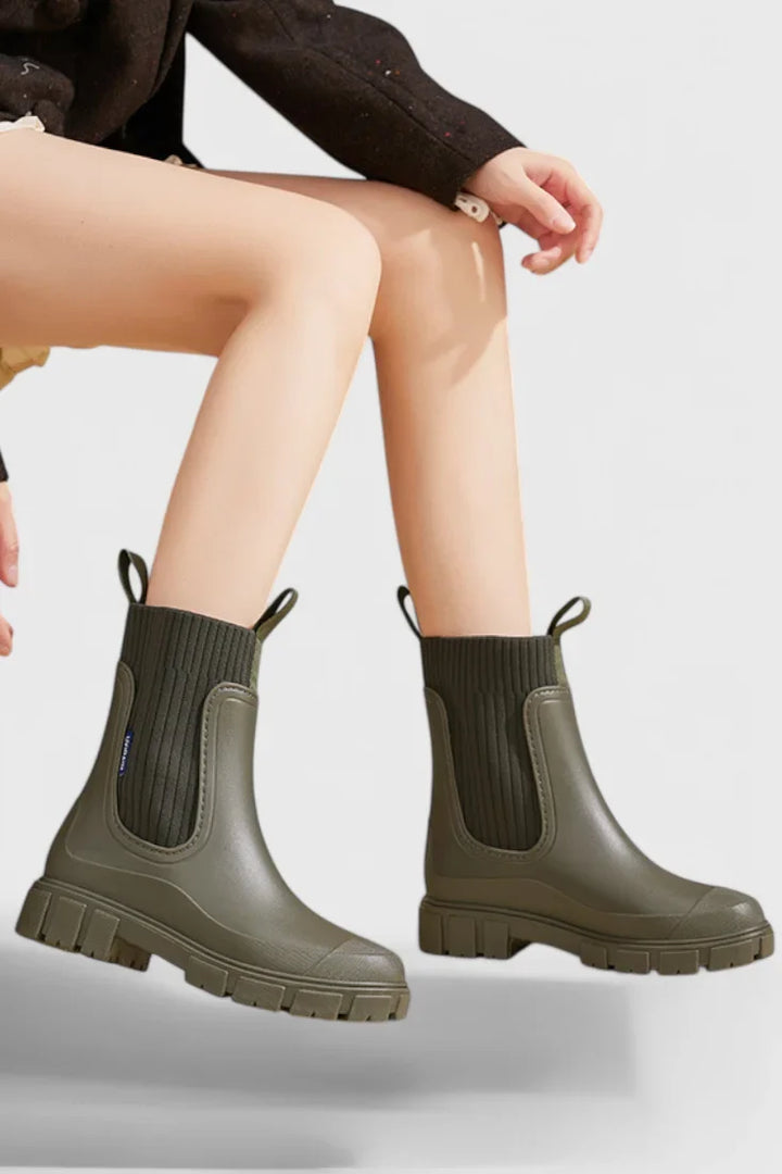 Women's Rubber Chelsea Boots – Ribbed Knit Cuffs And Lug Sole