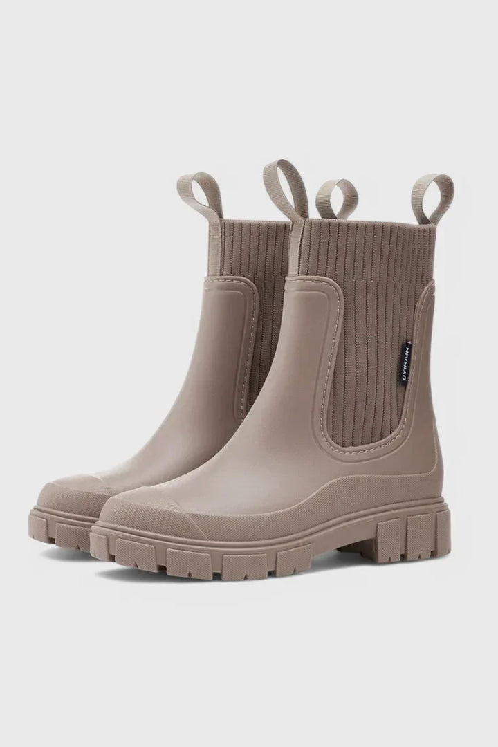 Women's Rubber Chelsea Boots – Ribbed Knit Cuffs And Lug Sole